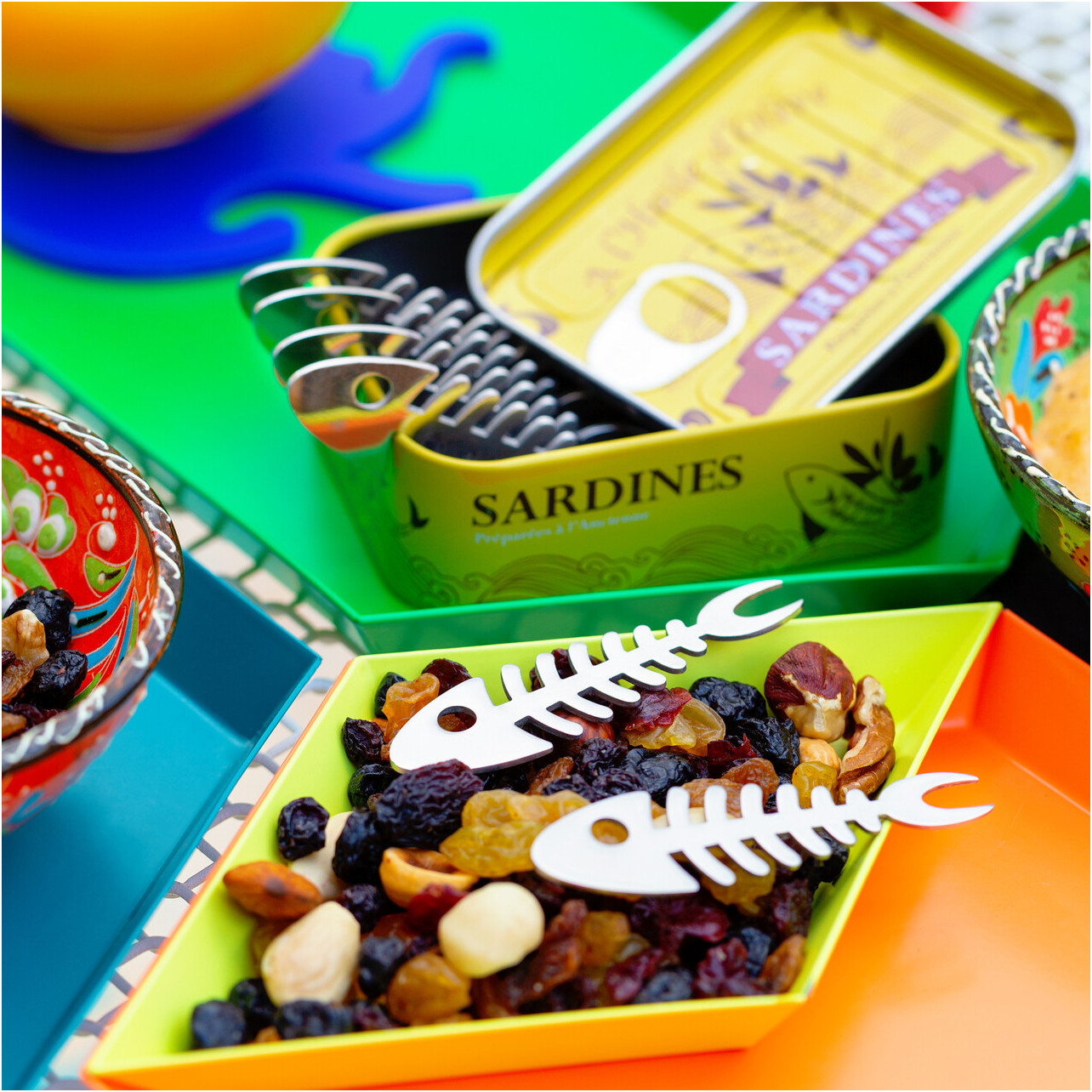 Cocktail sticks - Boîte de sardines - Pylones