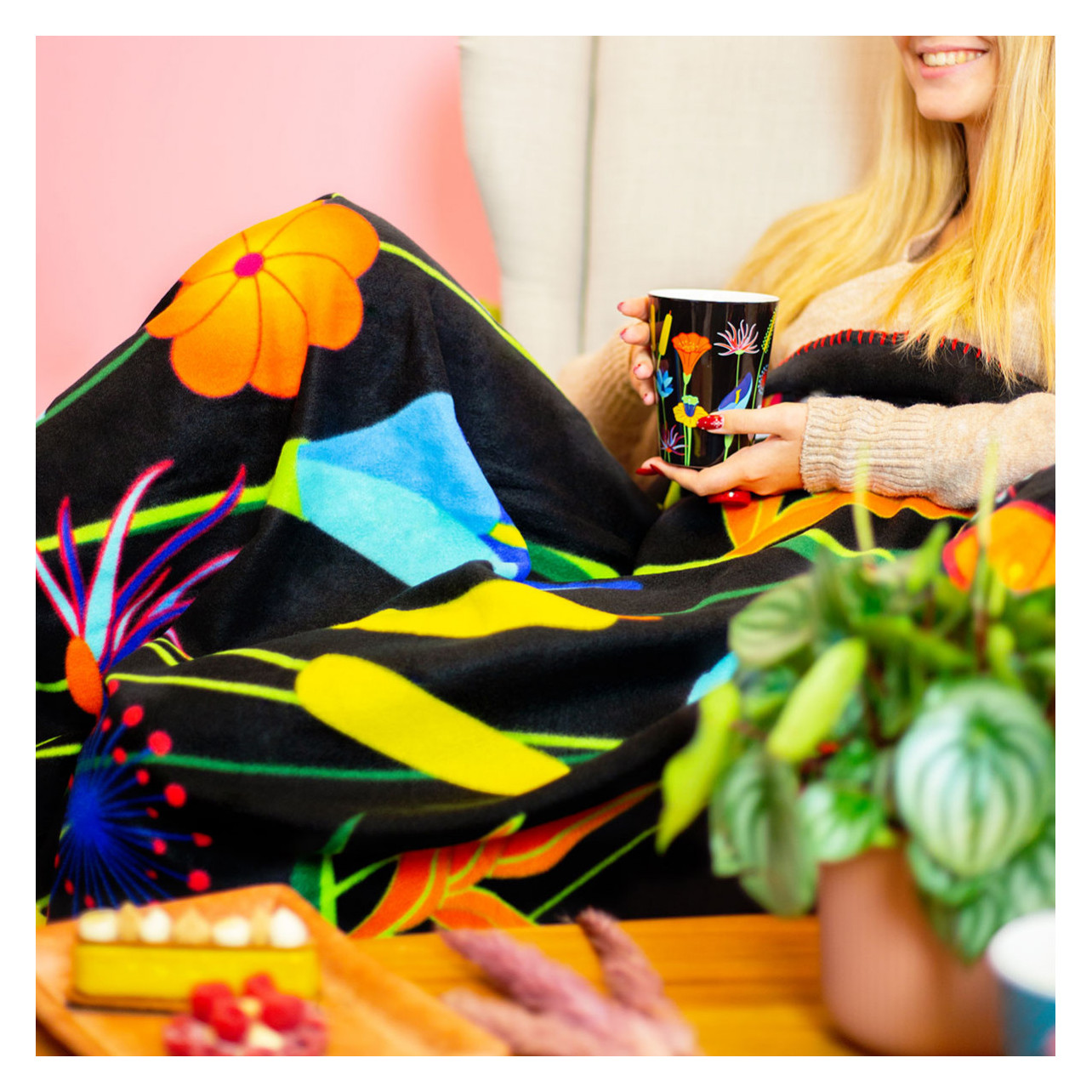 Keep Me Warm – Fleece blanket - Jardin Fleuri - Pylones