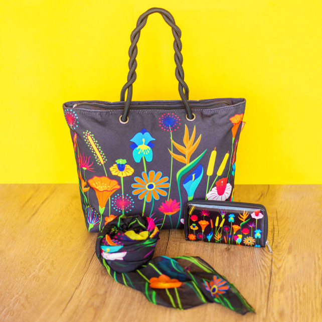Foulard accroché au 2025 sac