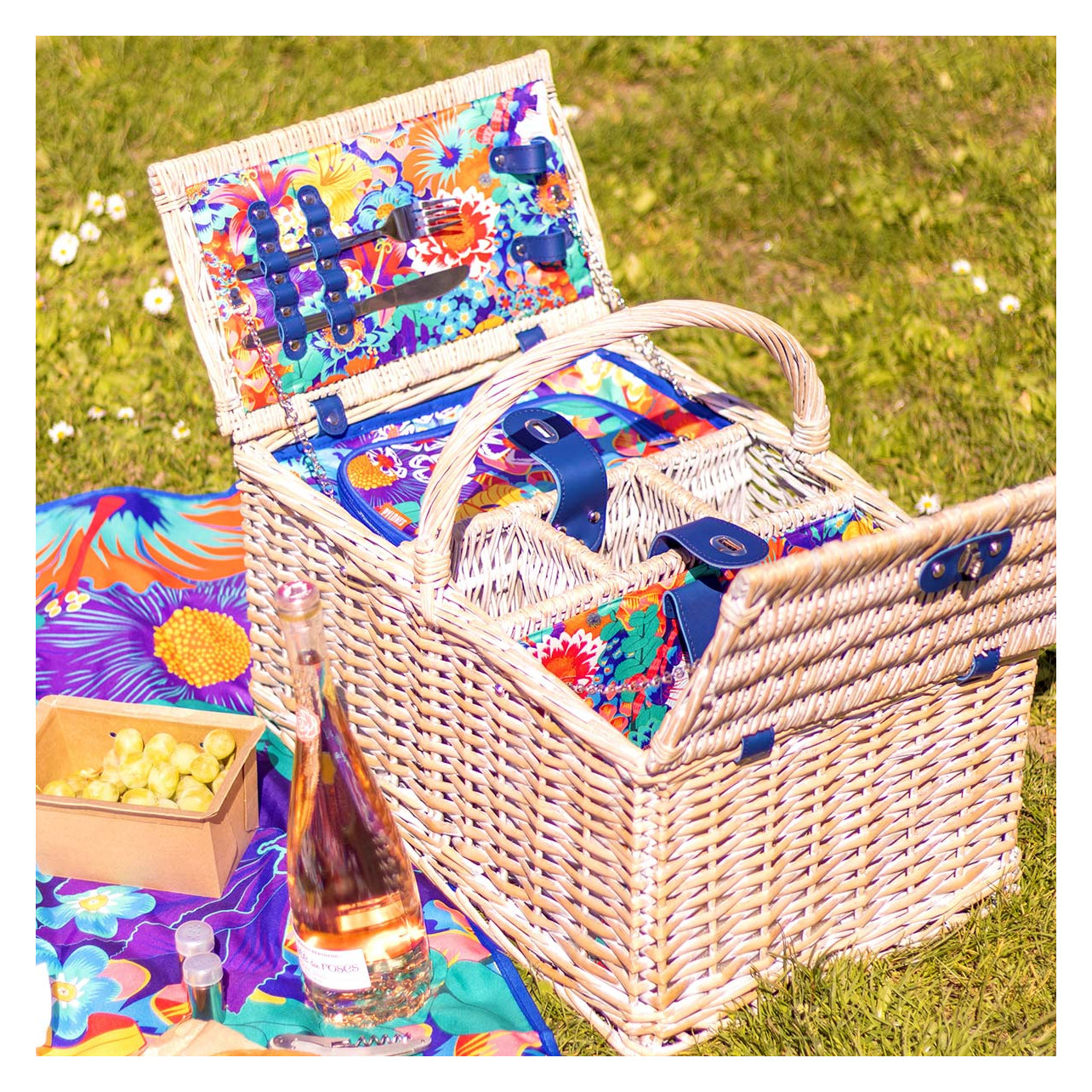 Petite Picnic Basket