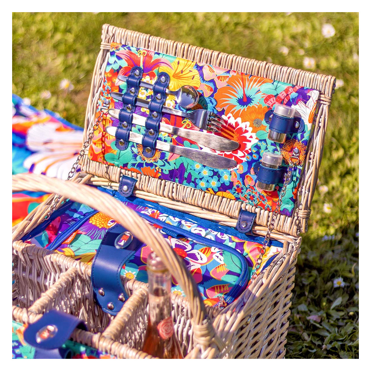 Petite Picnic Basket main image 0