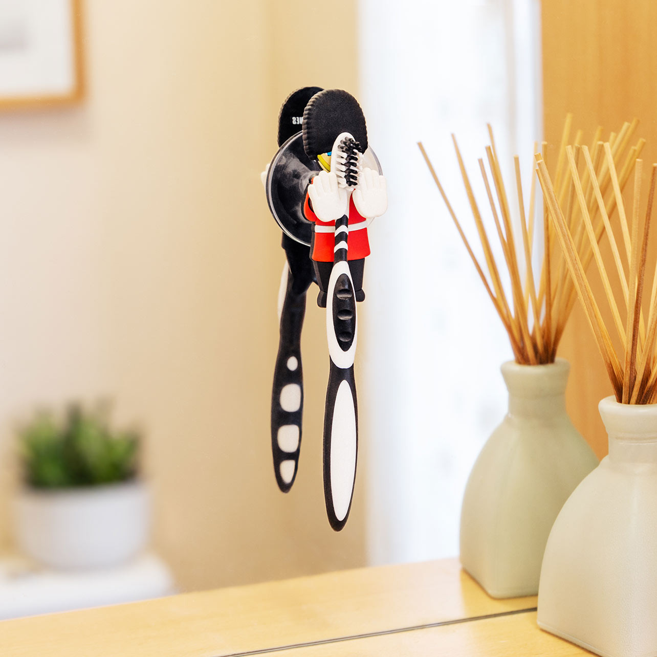 Divisori in Bambù Porta Spazzolino, 5 Scomparti per Spazzolini da Denti Scomparto per Dentifricio Porta Spazzolini Bagno, Multifunzional Porta Spazzolino Elettrico Adatto per Ufficio Soggiorno Cucin