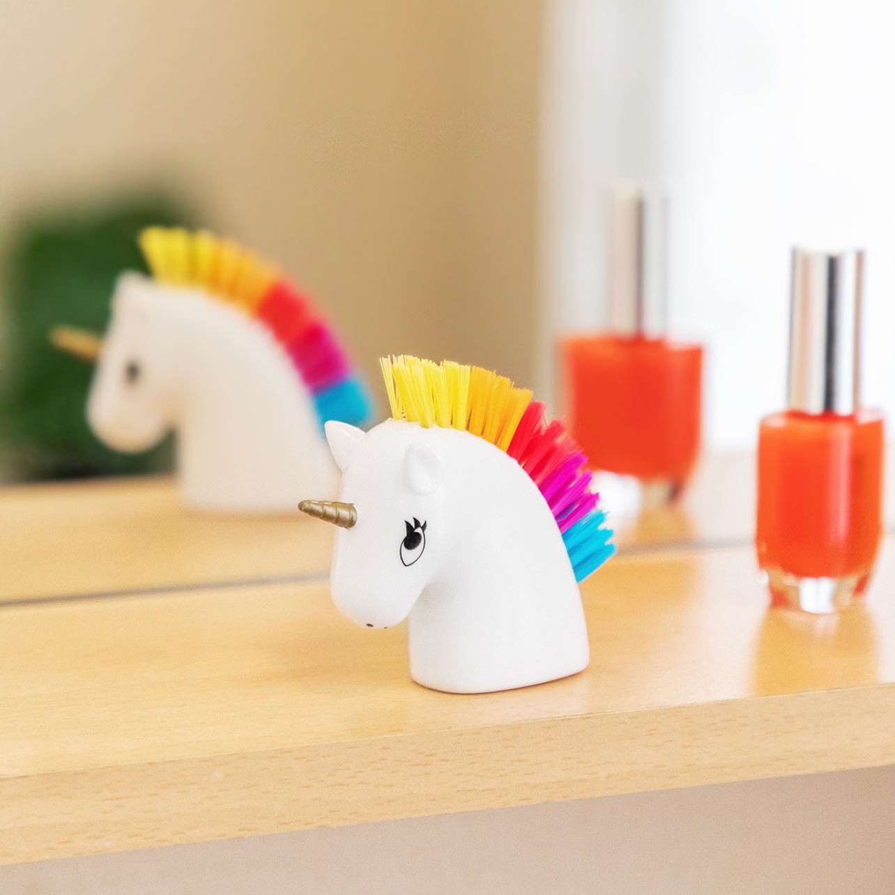 4 Stück Multifunktionale Nagelbürsten | 8 Cm Großer Griff, Weiche Borsten | Für Garten, Küche, Bad & Reinigung